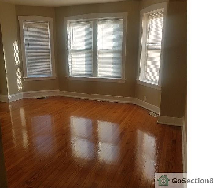 1st image of 4338 W 18th St #1