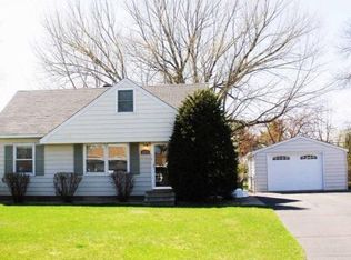 2354 17th Ave NW, New Brighton, MN 55112