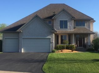 7592 Walnut Curv, Chanhassen, MN 55317