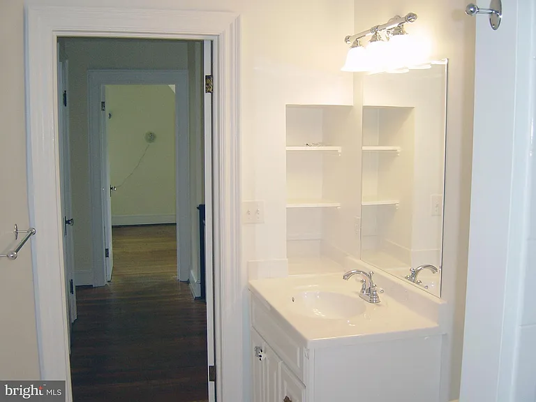 4602 Derussey Pkwy — Photo 38