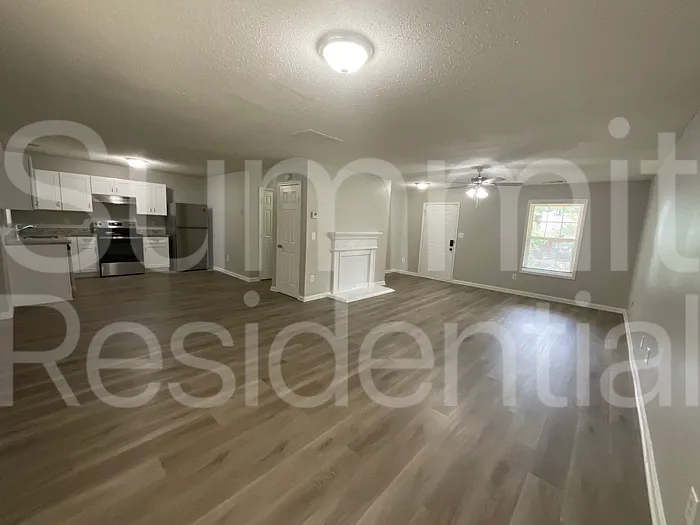 4 bed, 2.0 bath, 1687 sqft, $2,145 — Photo 4