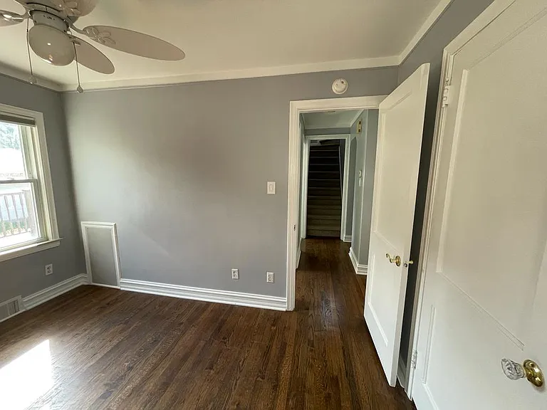 136 Girard Ave — Photo 14