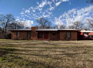 136 Rose St, Burkburnett, TX 76354