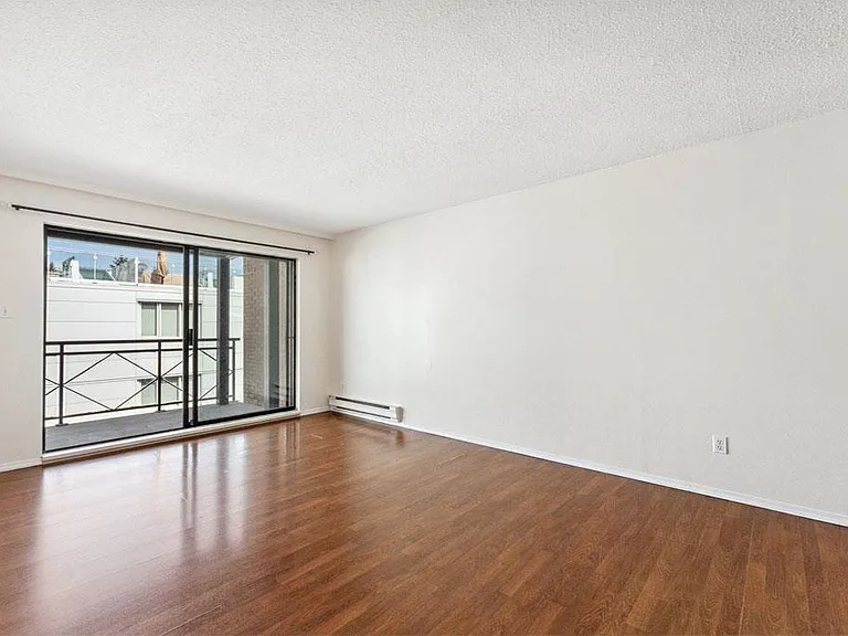 777 W 7th Ave #205 — Photo 3
