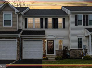 180 Tulip Ln, Gilbertsville, PA 19525