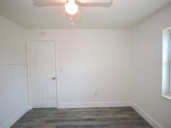 5th image of 246 NW 14th St #3