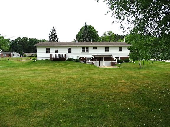 5th image of 922 Auth St