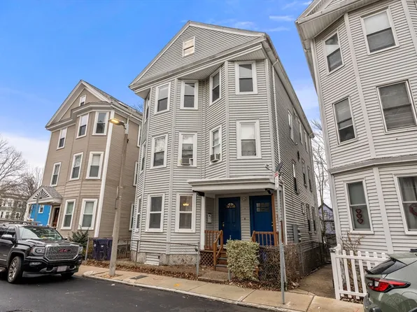 8 Haverford St, Jamaica Plain, MA 02130