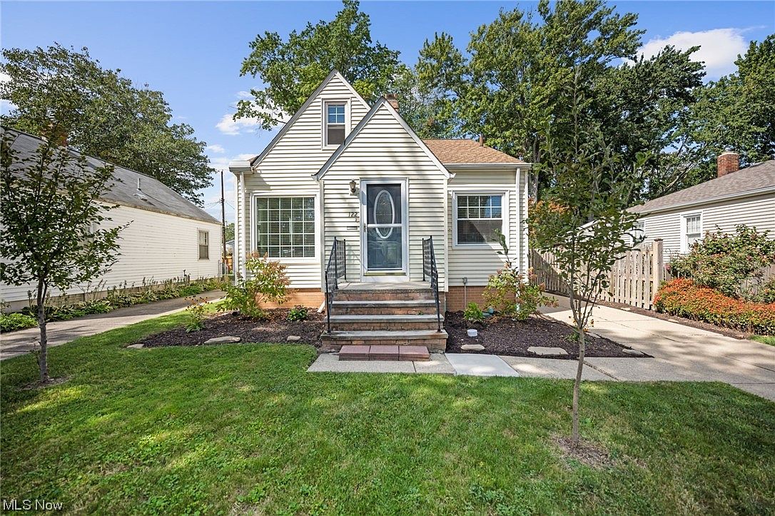 122 Englewood St, Avon Lake, OH 44012 MLS 4490267 Zillow