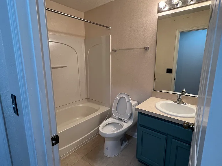 5906 Brice Ct — Photo 20