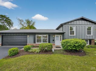 475 Burr Oak Dr, Lake Zurich, IL