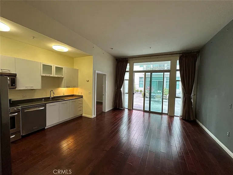 238 S Arroyo Pkwy #213 — Photo 16