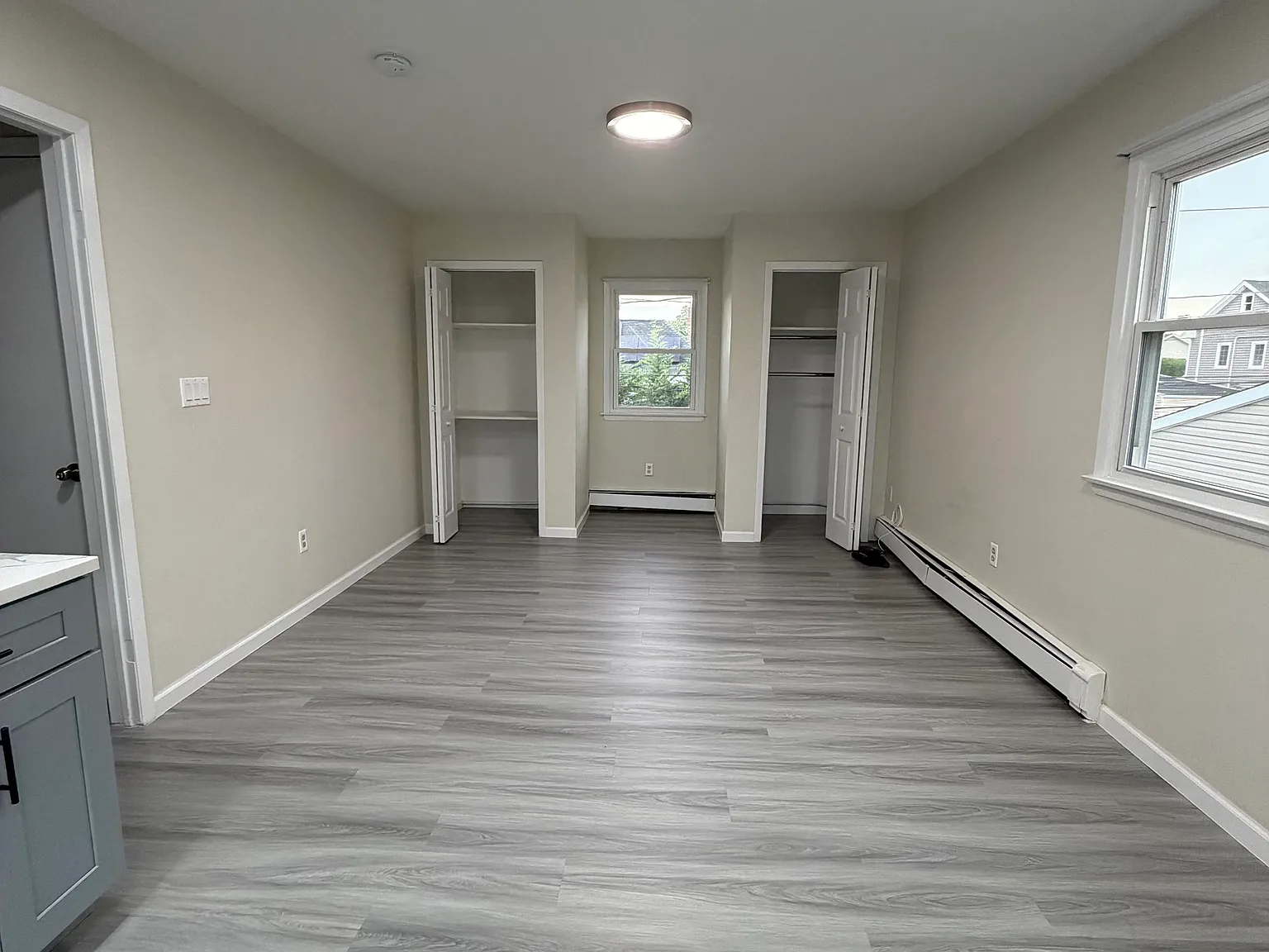Stirrup Ln, Levittown — Photo 3