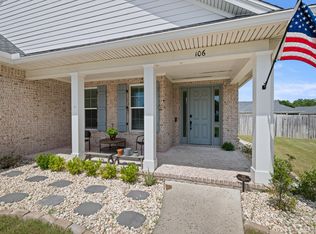 106 Amelia Rae Cir, Valparaiso, FL 32580