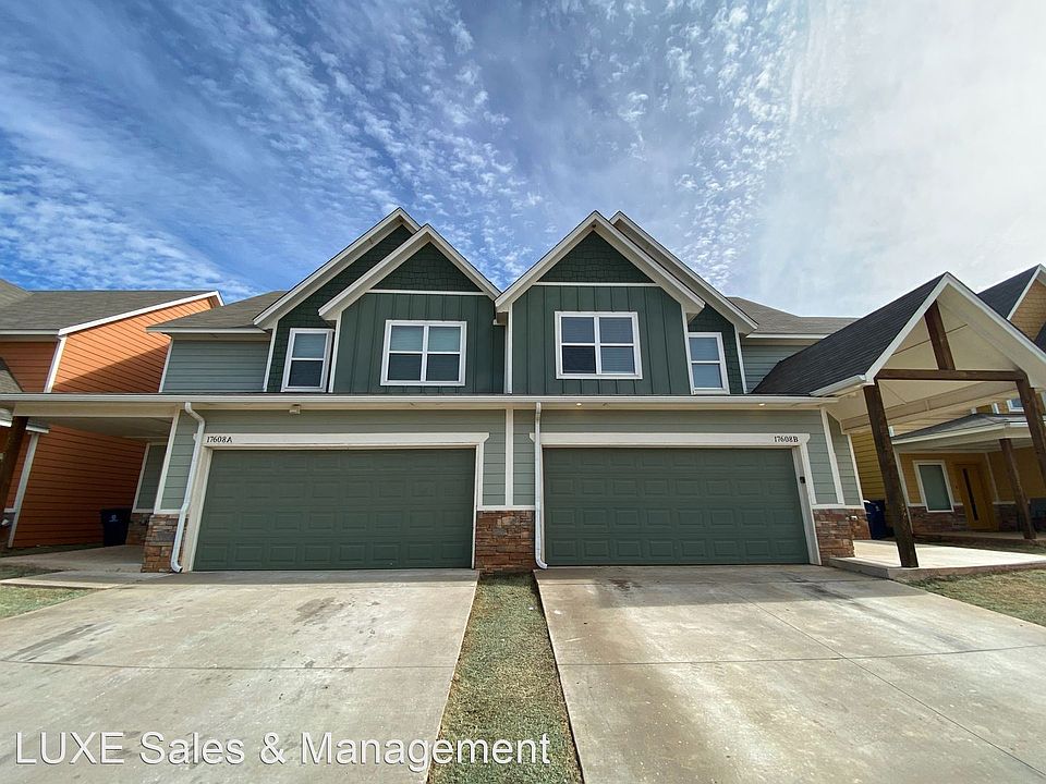 1st image of 17608 Hampton Park Dr #B