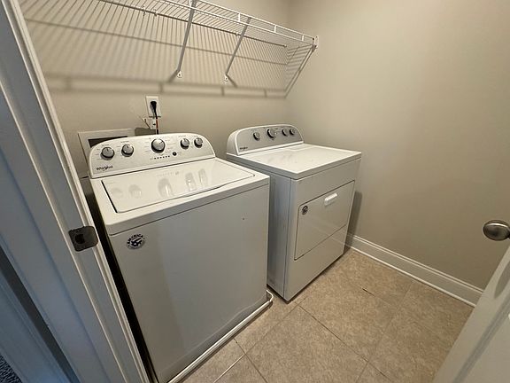 2nd image of 424 Palmetto Dr #424