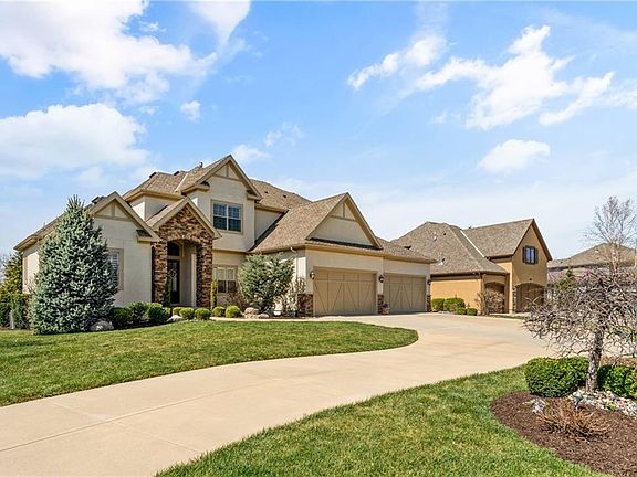 2nd image of 16258 Canterbury Rd