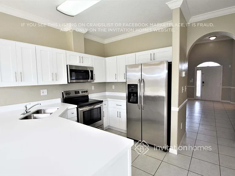 16960 SW 141st Ave — Photo 6