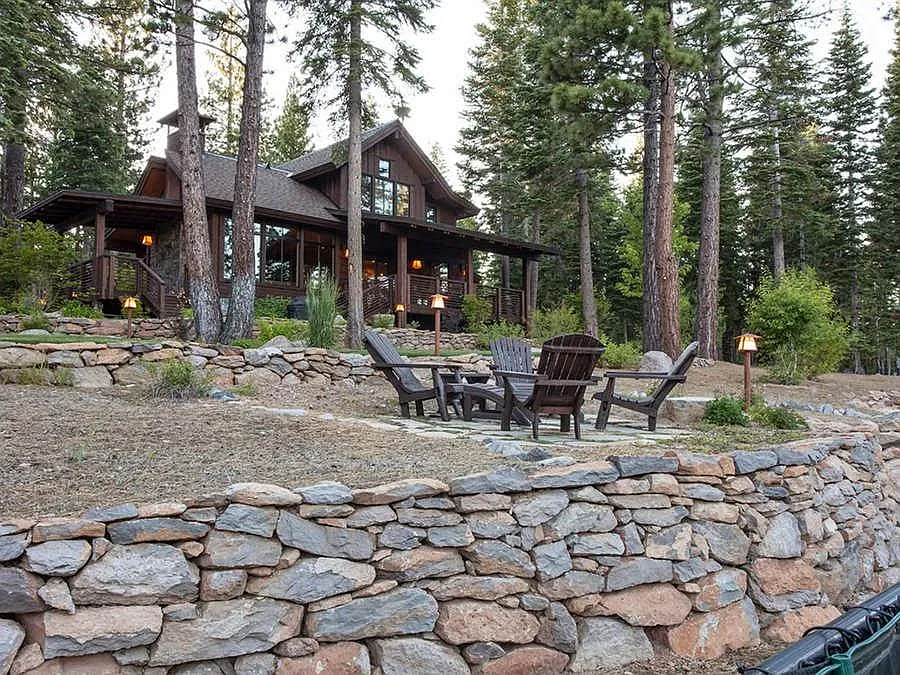 2 bed, 2.5 bath, $12,000 — Photo 3