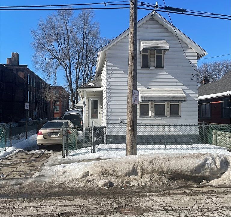 1st image of 3140 W 33rd St