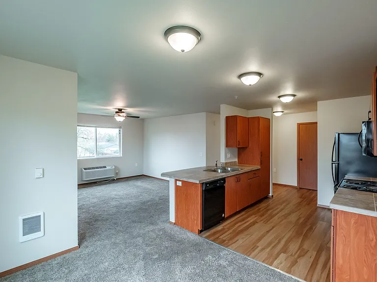 Aspen Place Apartments — Photo 113
