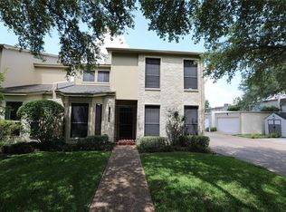 5210 Palmetto St, Bellaire, TX 77401