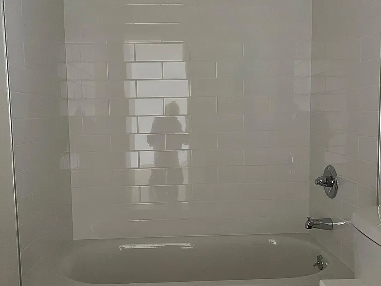 14109 Delano St #5 — Photo 10