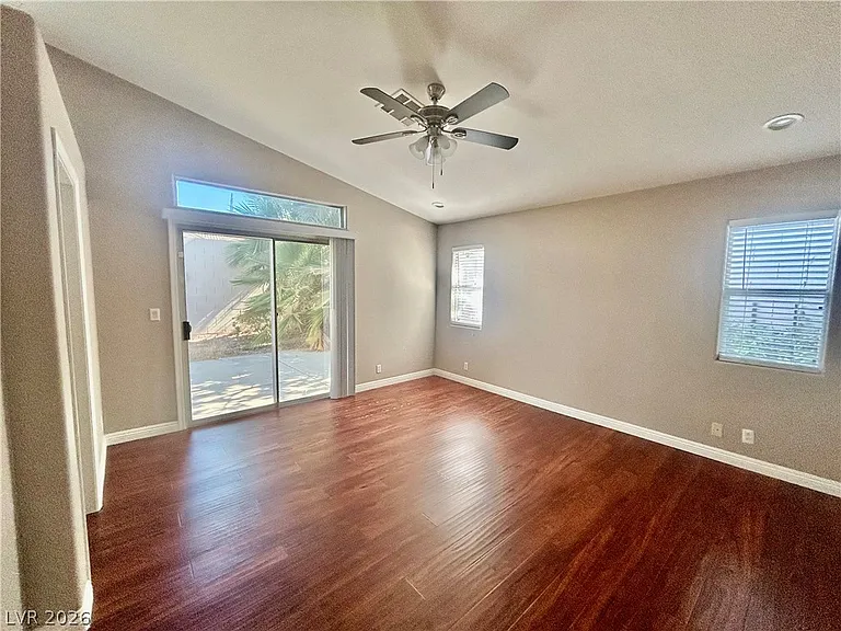 9737 Derbyhill Cir — Photo 13