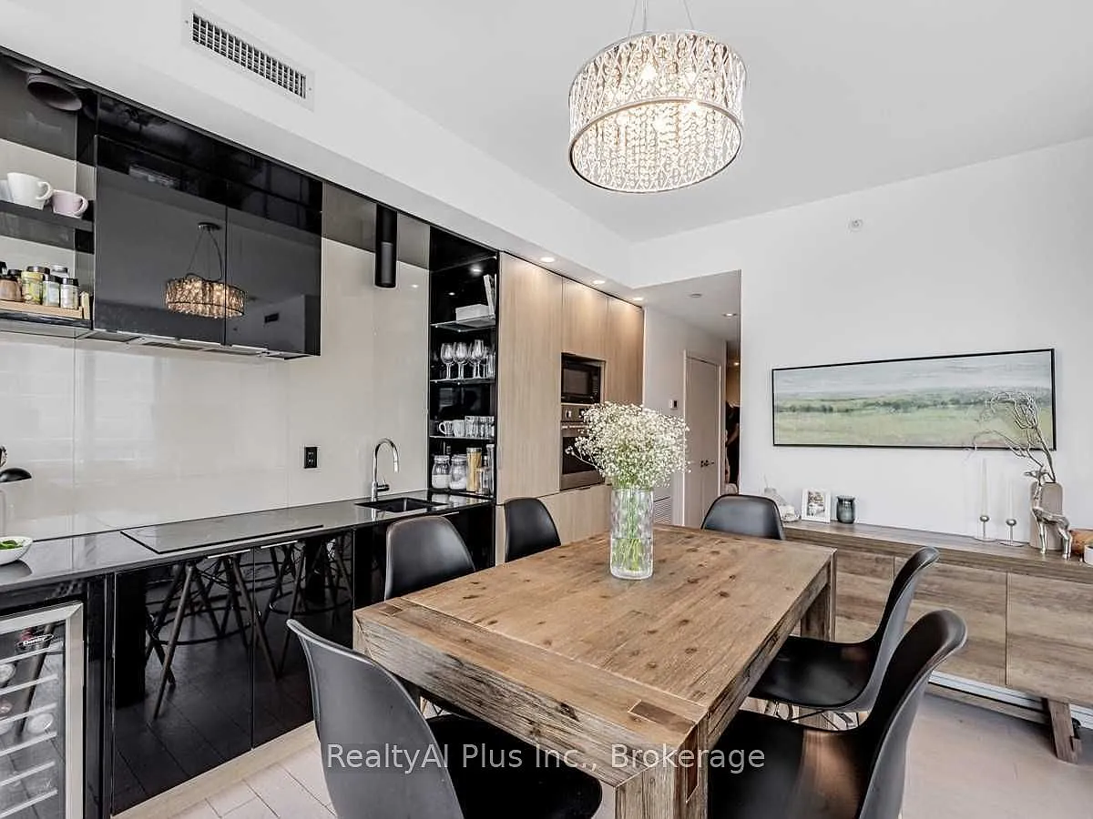 2 bed, $3,200 — Photo 4