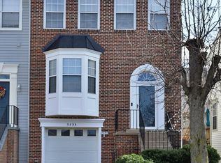5833 Belcher Farm Dr, Centreville, VA 20120