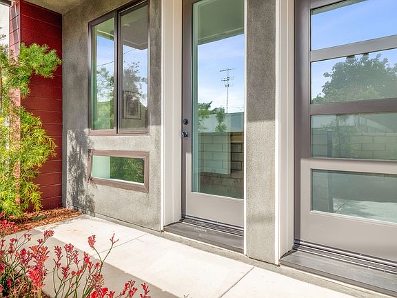 24 On Centre Plan One Entry