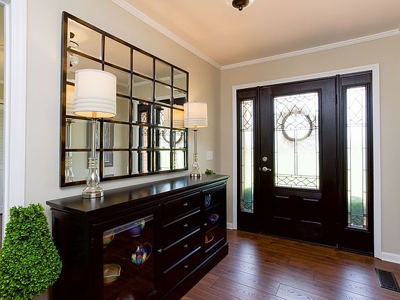 4th image of 1747 Allen Ferry Rd