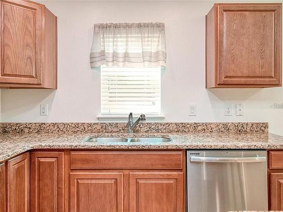 4th image of 3810 Exeter Ln