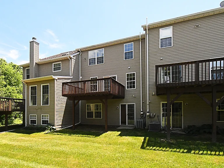 18 Norsham Way #1 — Photo 41