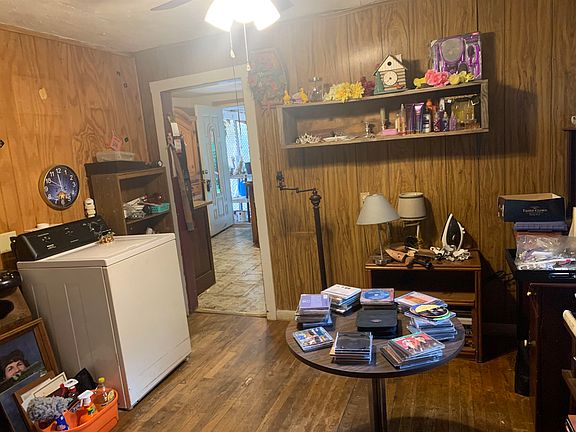 5th image of 1216 W Beverley St