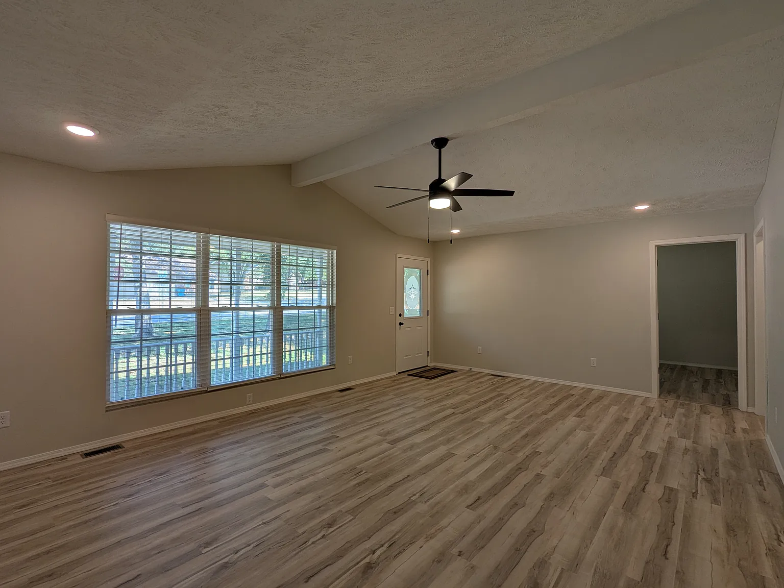 3 bed, 1825 sqft, $1,850 — Photo 3