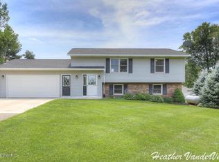 3146 Ottogan St, Hudsonville, MI 49426