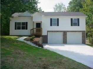 166 Carolyn Dr, Chickamauga, GA 30707