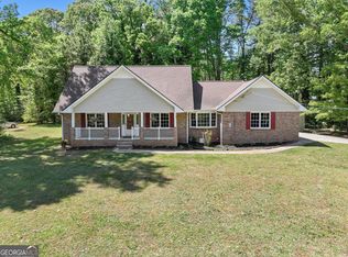 7005 Oak Leaf Dr, Fairburn, GA 30213