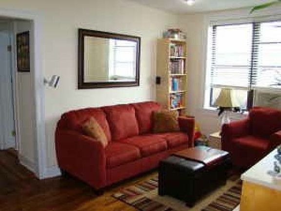4th image of 2815 44th St