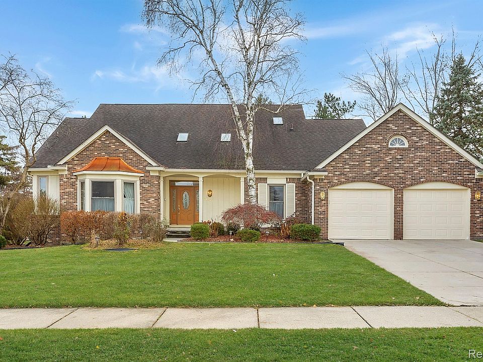1st image of 48672 Chambury Ct