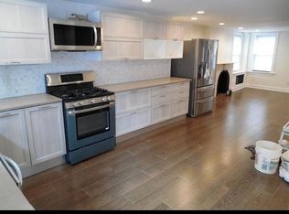 229 8th St, Jersey City, NJ 07302