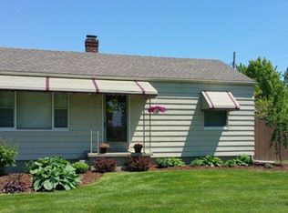 25903 Maywood St, Woodhaven, MI 48183