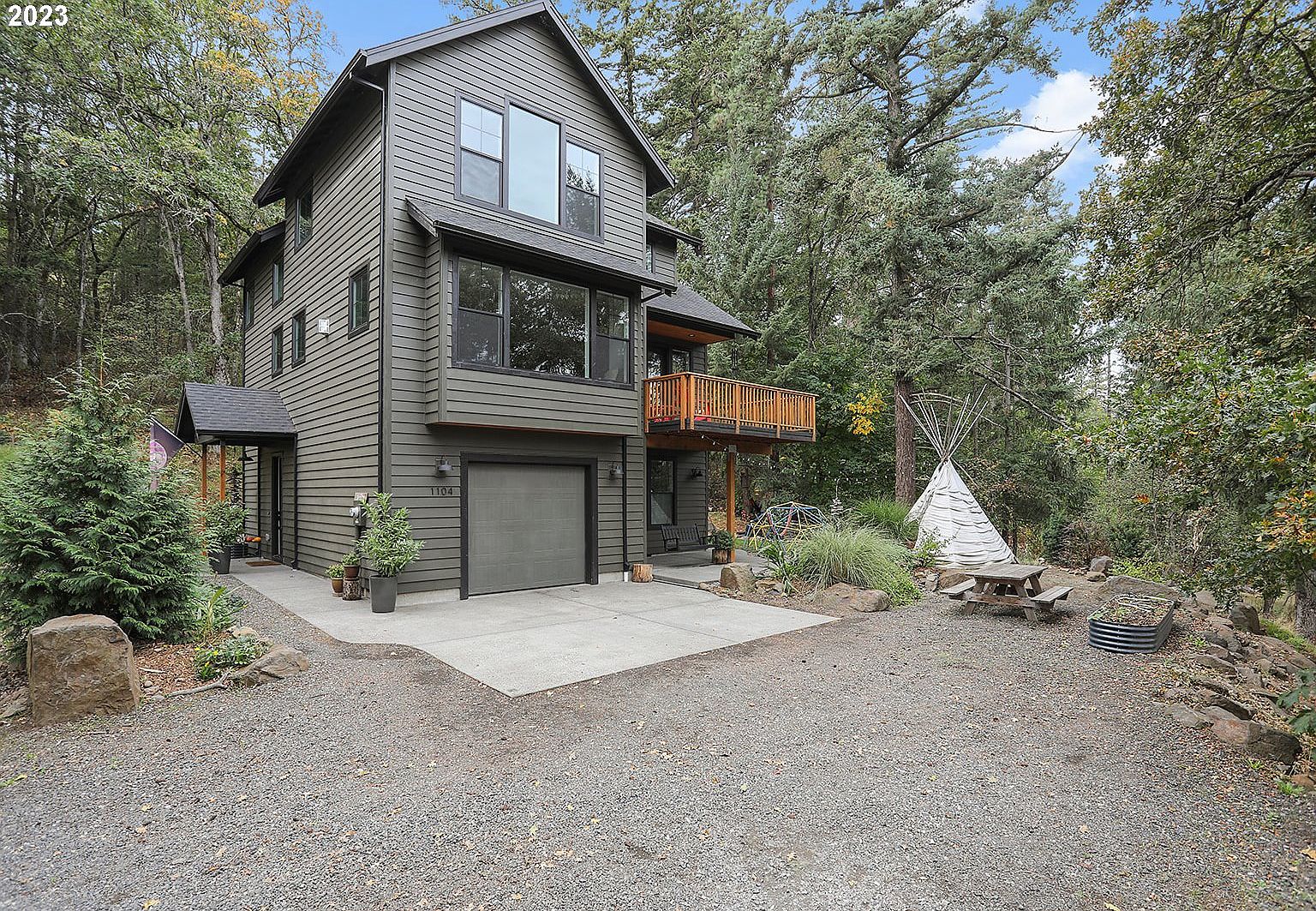 1104 4th Ave, Mosier, OR 97040 MLS 23540613 Zillow