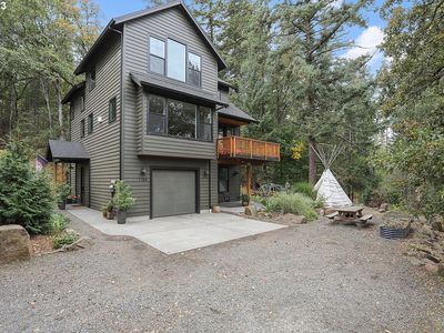 1104 4th Ave, Mosier, OR, 97040