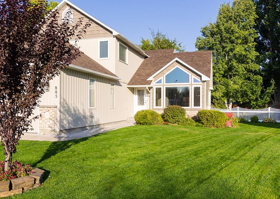 1st image of 885 Pueblo Ct