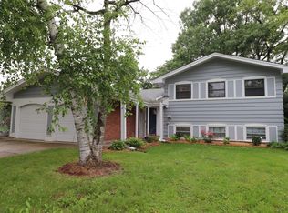 2S154 Avondale Ln, Lombard, IL