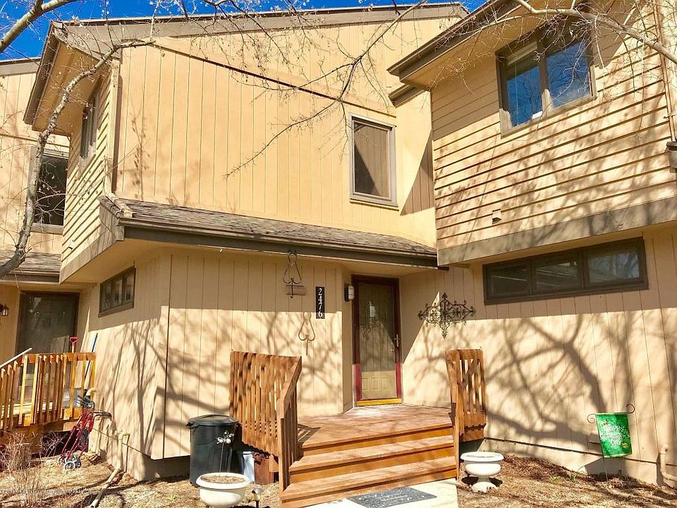 1st image of 2476 Burcham Dr