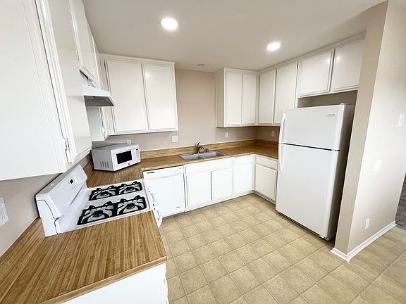 5th image of 2614 Jefferson St #B