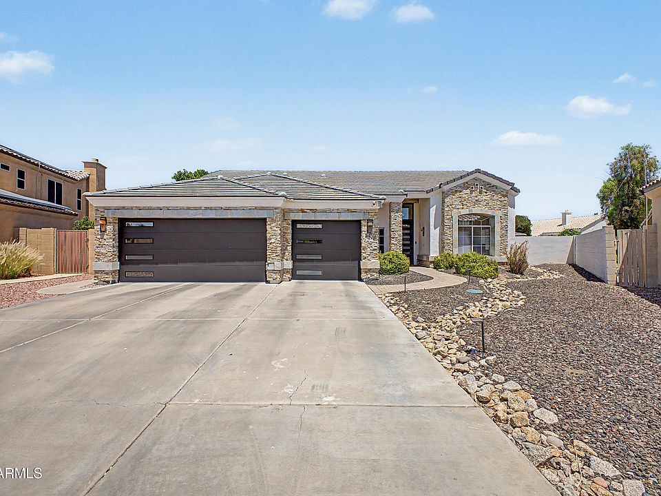 1st image of 4430 E GRAYTHORN Street